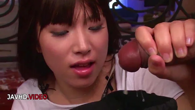 Hinata Tachibana Goes Wild – Mastering Steamy Group Blowjob Action
