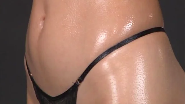 Hot babe Aki Nagashima shows off her big tits and ass