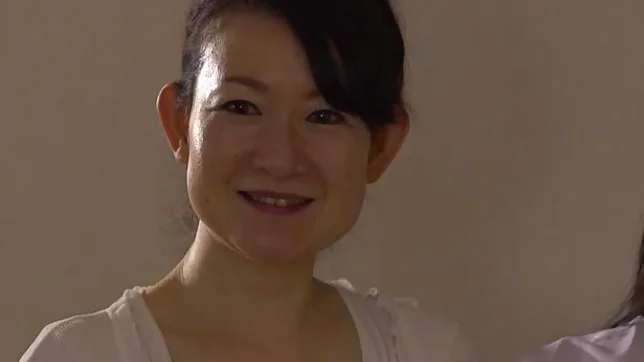 Airi Satou enjoys a sizzling hot group sex