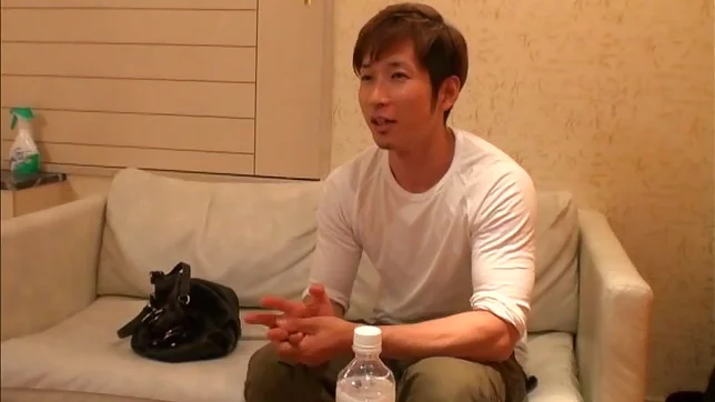 Mature babe enjoys as her muff is nailed 2