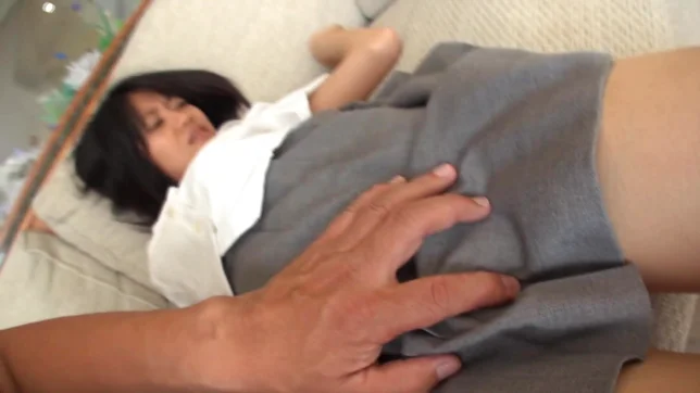 Yuuki Ozawa Asian amateur gives hot headfuck for cum in mouth 4