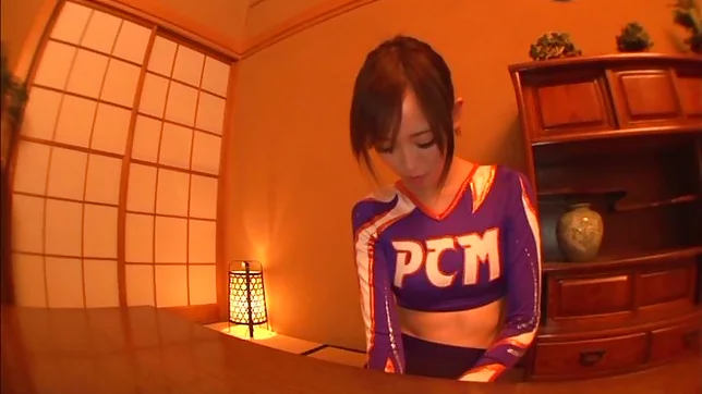 Shiori Yamate gives head before masturbating