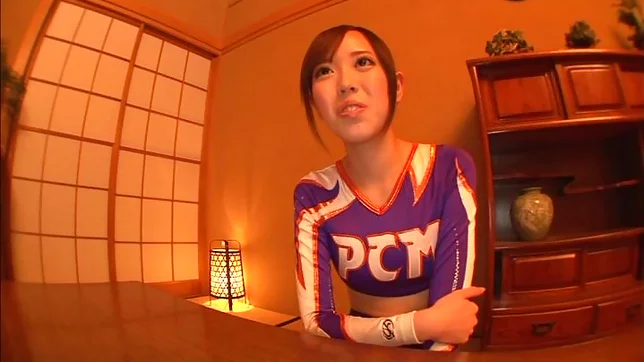 Shiori Yamate gives head before masturbating