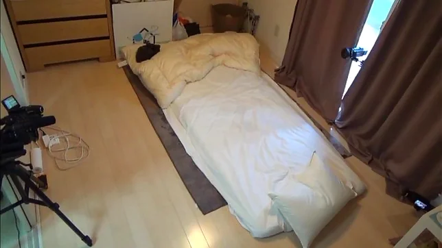 Amateur Japanese AV Model filmed while having hard sex 2