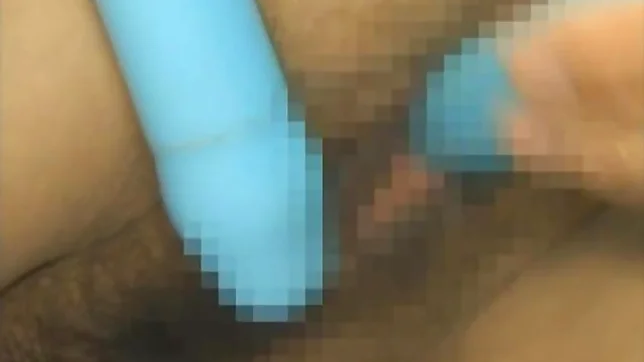 Hitomi Kurosaki Mature Asian lady is a babe 2