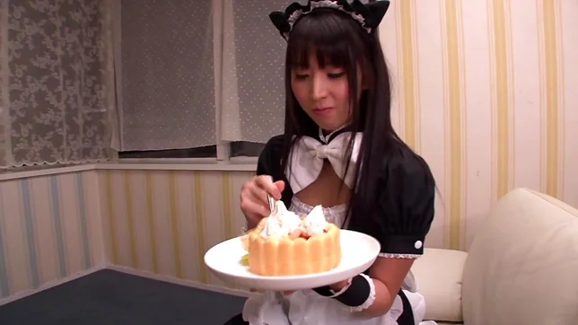 Sweet teen with shaved pussy and bubble ass Yuuki Itano in a hot action