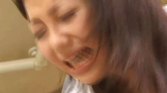 Yuna Takizawa Japanese doll is an amateur office gal 3