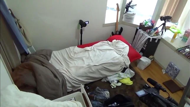 Delicious Japanese AV Model is an amateur that likes oral sex 3