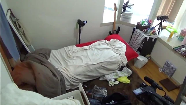 Delicious Japanese AV Model is an amateur that likes oral sex 3