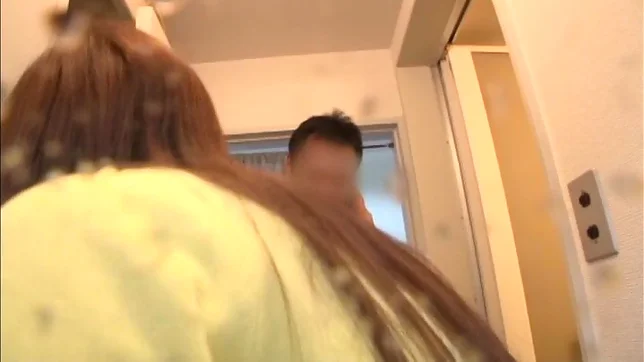 Delicious Japanese AV Model is an amateur that likes oral sex 4