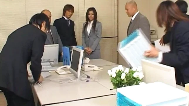 Yuna Takizawa Japanese doll is an amateur office gal 5