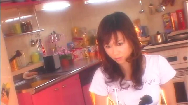 Mai Kanzaki has her pussy nailed deep