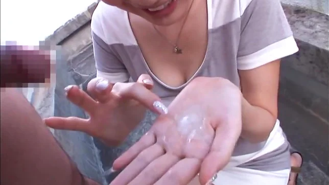 Sassy Kaori Maeda sucking hige dick like an expert 3