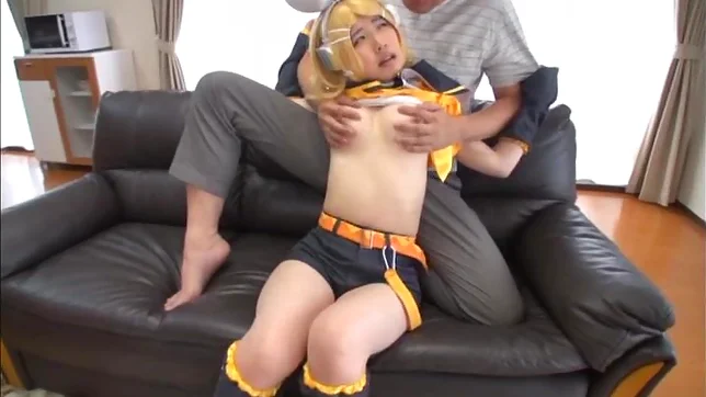 Tomoko Ashida featured in a kinky threesoome 2