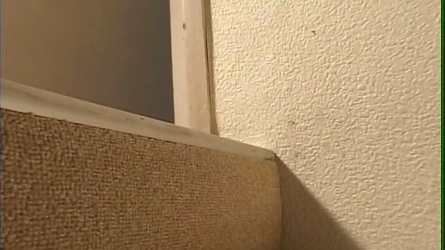 Kaede Matsushima gives guy steamy head 2