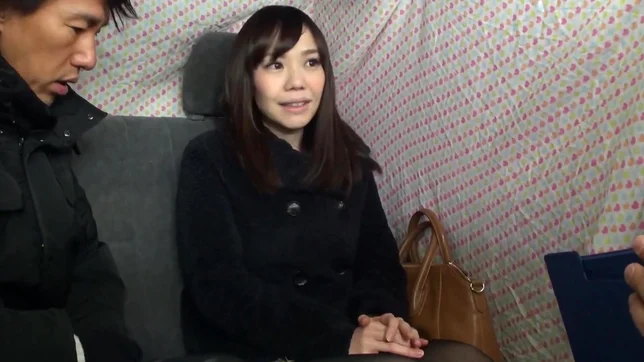 Amateur angel Akane Mizusaki makes magic with her pussy and lips 2