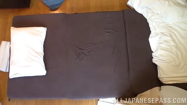 Hot sex play of adorable Japanese teen Manatsu Yumeka 2