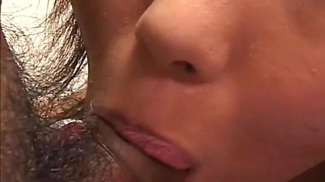 Japanese AV model gives a hot blowjob 2