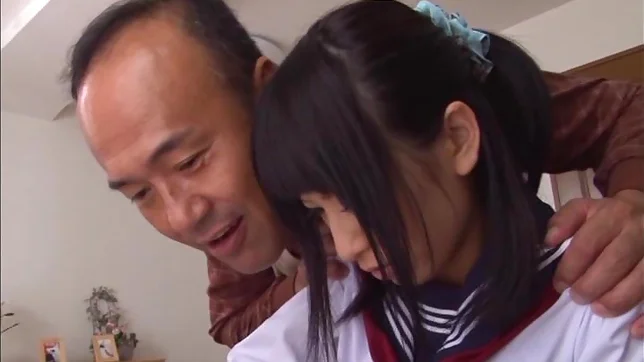 Cute queen loves sucking hard erect pole 2