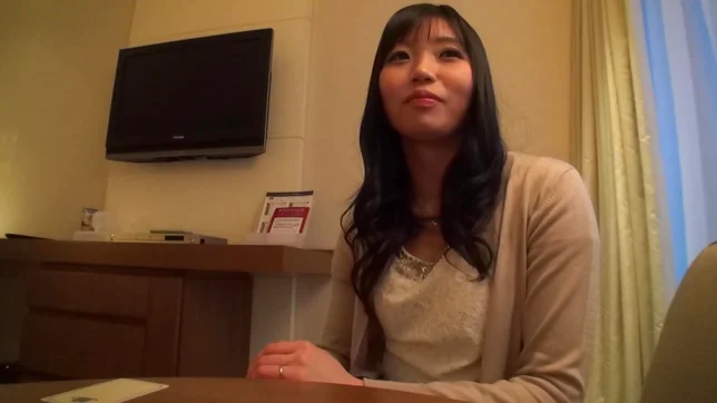 Eiko Kimura takes on two well endowed dudes