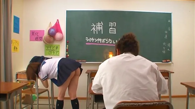 College chick has her pussy penetrated