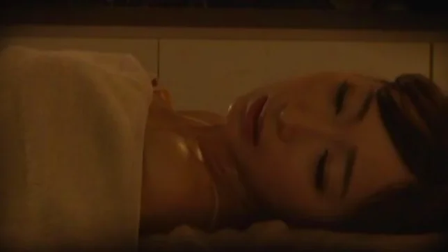 Lovie has her fanny stretched hard 4