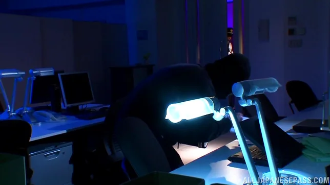 Policewoman Akiho Yoshizawa makes a footjob for a burglar