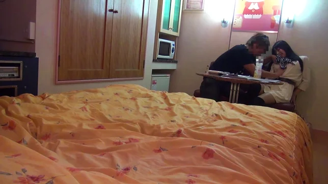 Girlfriend gets fucked while taped on hidden camera 2