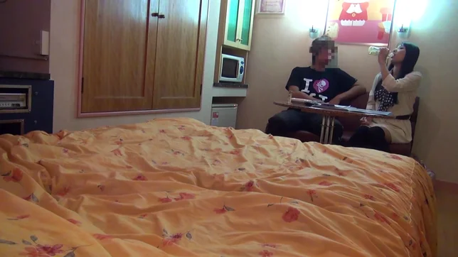 Girlfriend gets fucked while taped on hidden camera 2