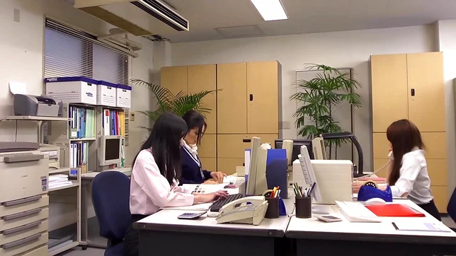 Cute lesbian chick gets smashed hard