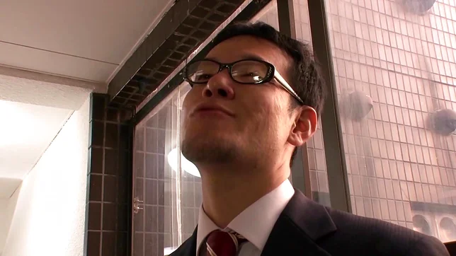 Lustful Japanese milf Kazuki Asou masturbates her horny pussy 3