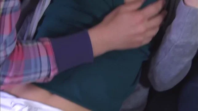 Ichika Kanhata, amateur babe, blows and fucks on the couch 3