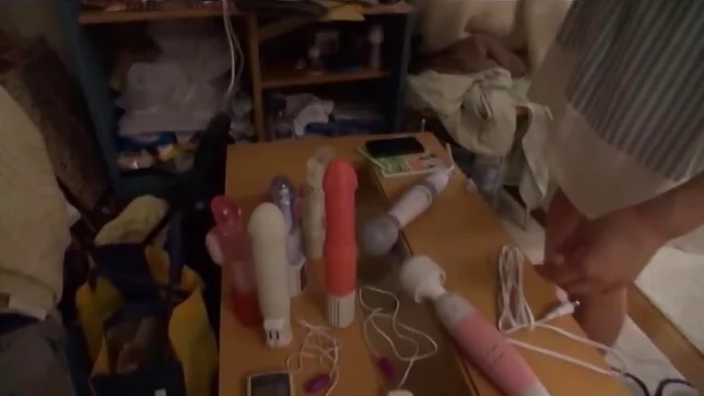 Amateur Japanese AV Model hairy pussy teased and fucked 3