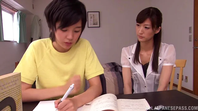 Kink teens Ichika Kamihata and Sakura Aida play lesbian games 7