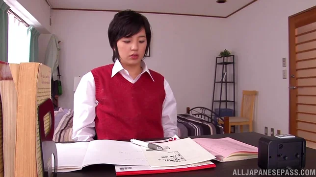 Kink teens Ichika Kamihata and Sakura Aida play lesbian games 7