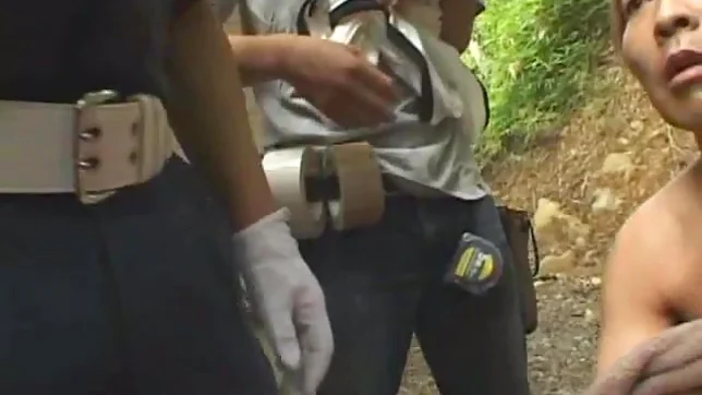 Amateur girl Pretty Asian girl is fucked in the park by her boyfriend 5