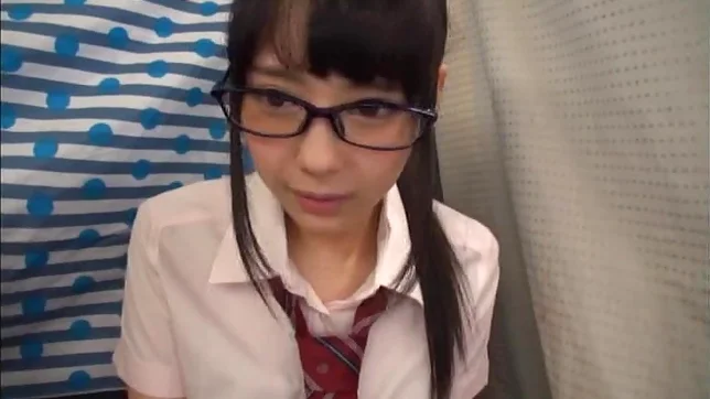 Petite Japanese cutie needs a good shag