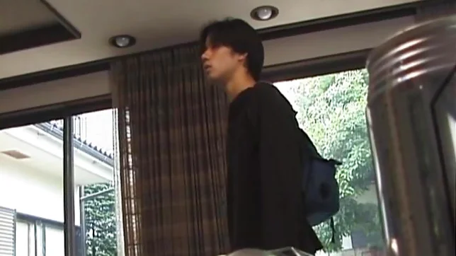 Saeko is a lovely mature Asian chick