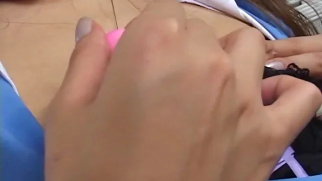 Juicy Japanese diva performs lovely and hot solo session