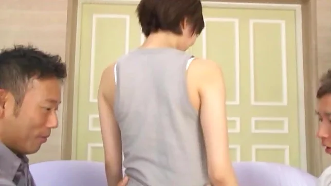 Yummy Mokoto Yuuki feautured in a threesome 3