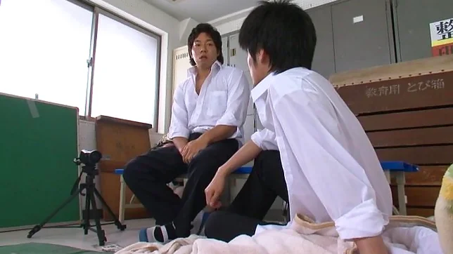 Erina Nagasawa enjoys having her snatch nailed good 4