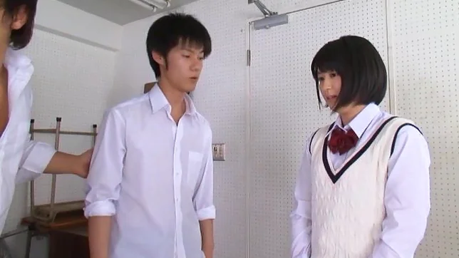 Erina Nagasawa enjoys having her snatch nailed good 4