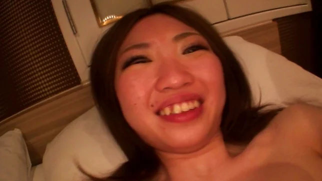 Hot Asian milf shows off her amateur talents in sex video 5
