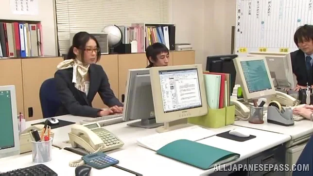 Sweet babe Kanon Takikawa loves fucking at work 2