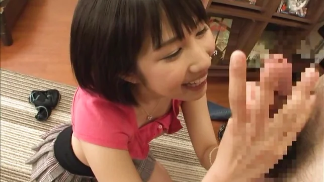 Short-haired Asian amateur girl Riku Minato gives blow in a bath 4