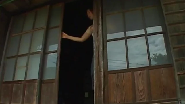 Chisato Shouda Amazing mature Japanese chick masturbated 3