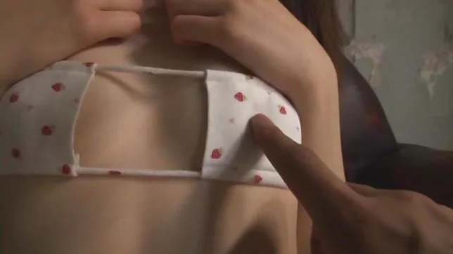 Gorgeous busty beauty gives an unforgettable blowie 10