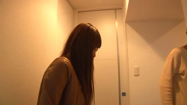 Bedroom adventure for horny amateur chick. Yui Uehara 4