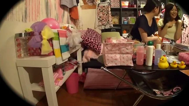 Hot steamy lesbian action for kinky dykes 8