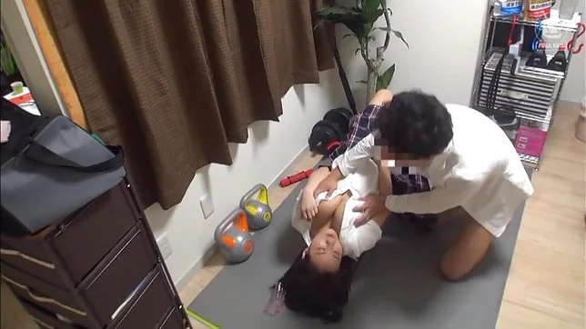 Shibuya Kaho flaunts her sexy huge boobs 7